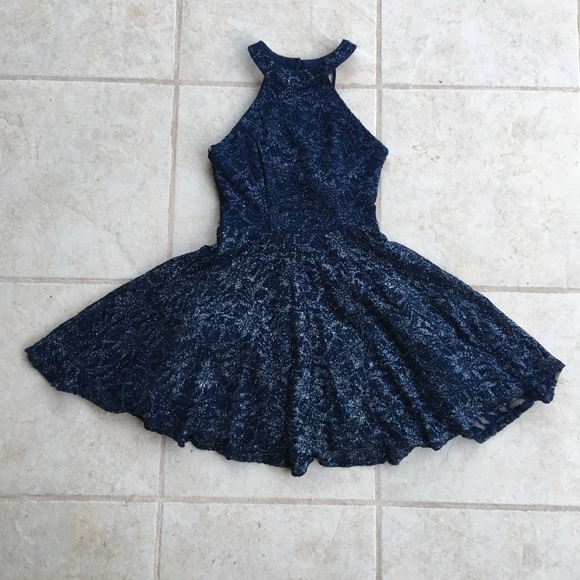 SPARKLY FLARE MINI SUNMER DRESS WITH HALTER TOP - Picture 5 of 6